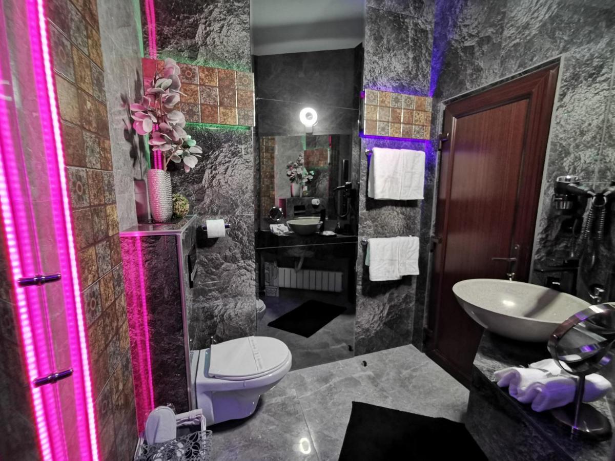 Crystal Central Apartment Braşov Buitenkant foto